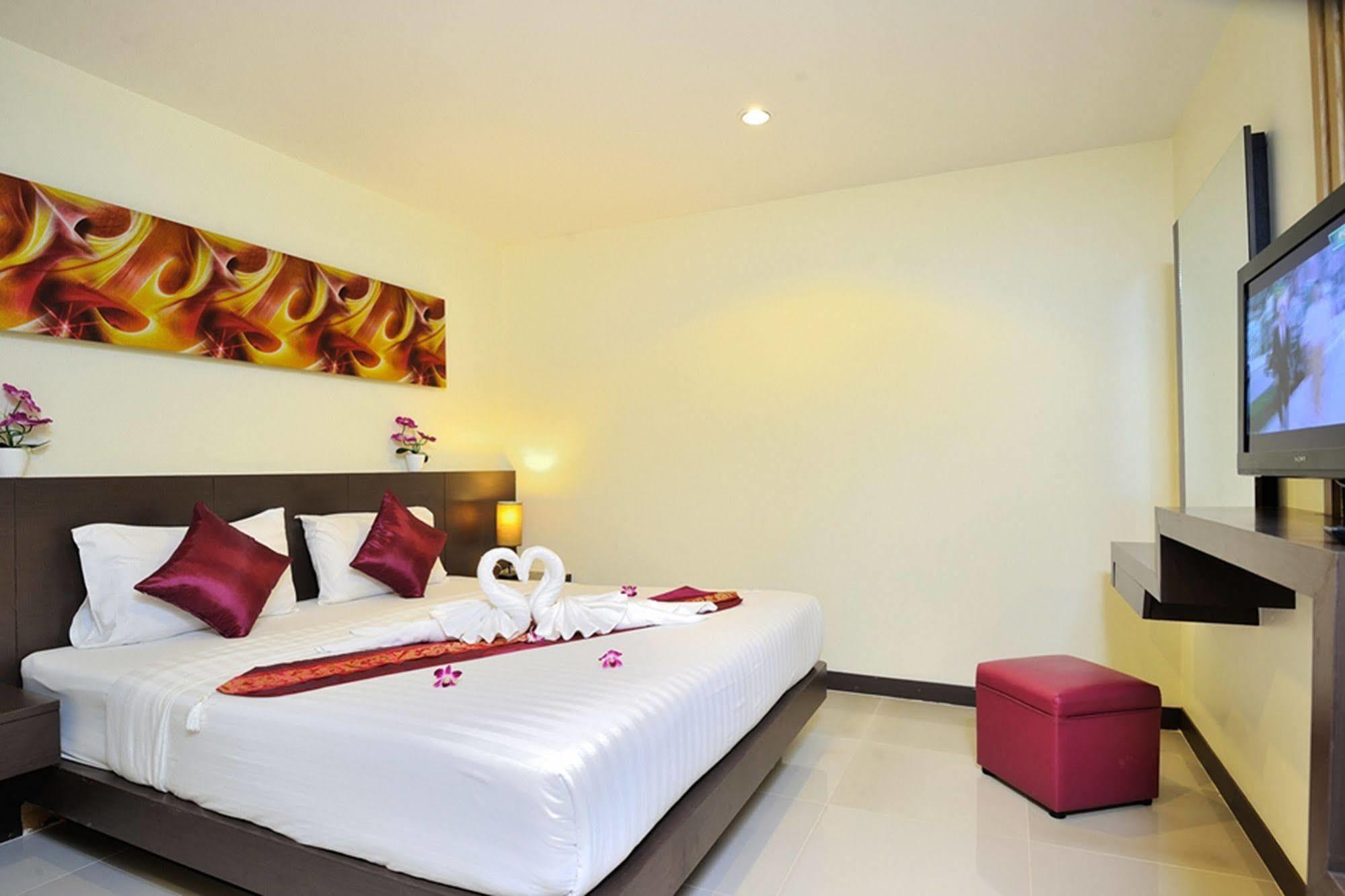 Pimrada Hotel Patong Zewnętrze zdjęcie