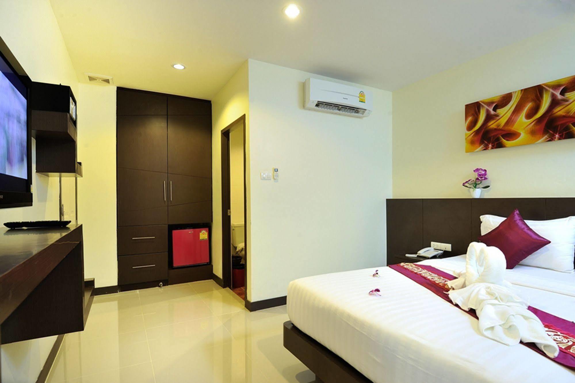 Pimrada Hotel Patong Zewnętrze zdjęcie