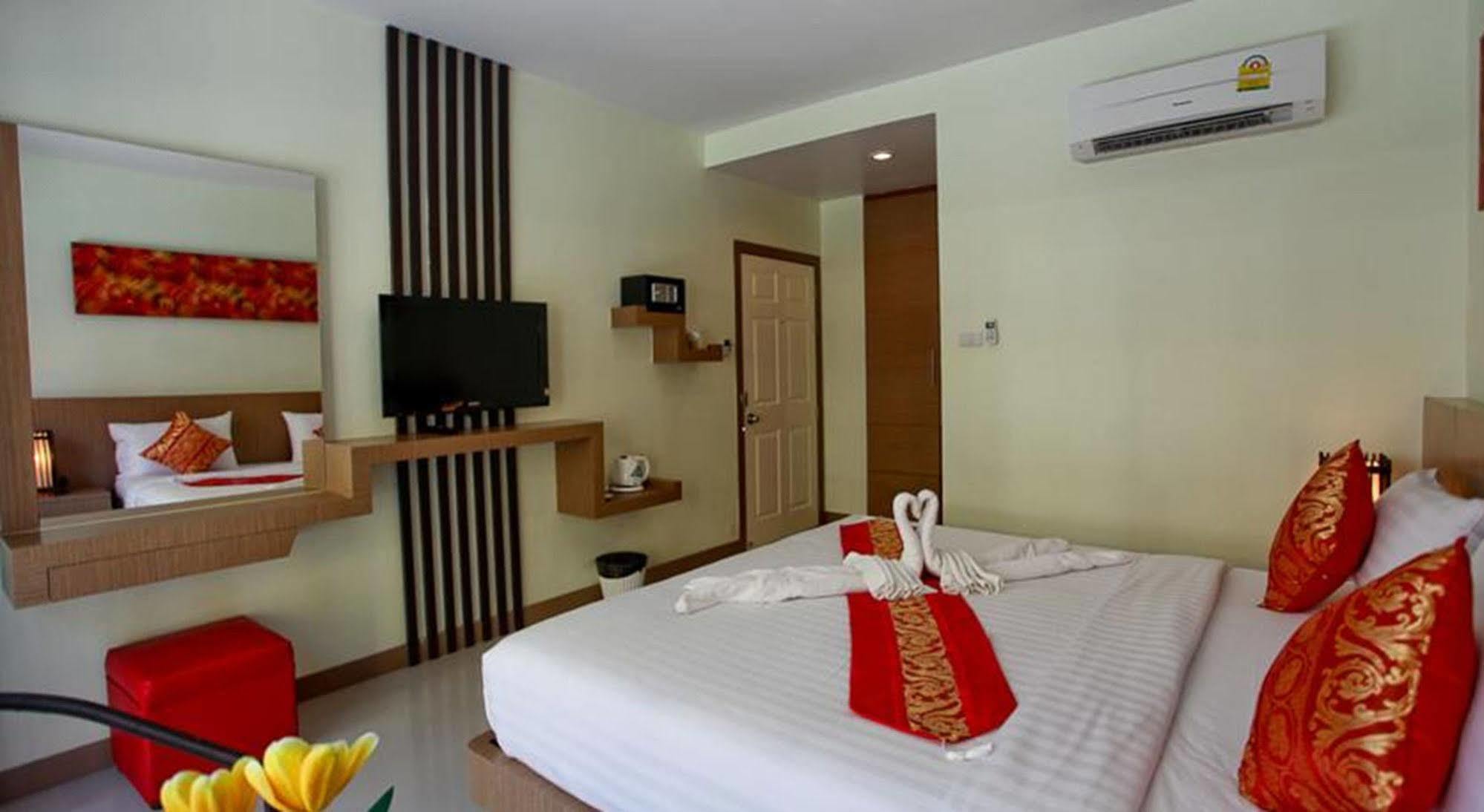Pimrada Hotel Patong Zewnętrze zdjęcie