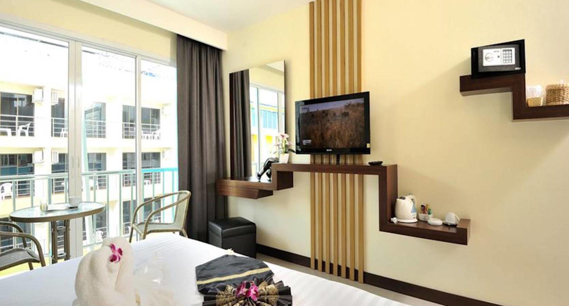 Pimrada Hotel Patong Zewnętrze zdjęcie